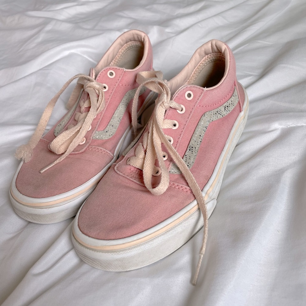 Girls Peach/Glitter Vans 🍑🪩 Good condition